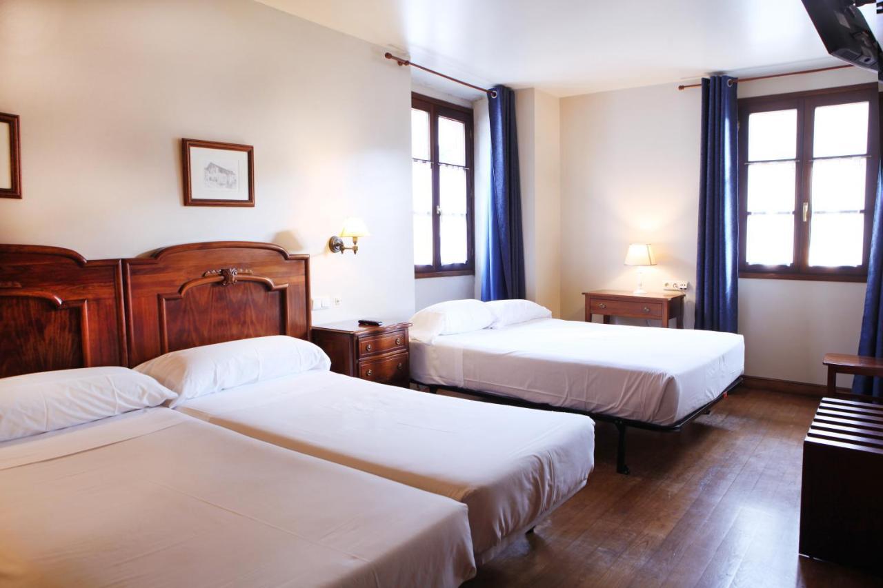 Hostal Antxitonea Елисондо Екстериор снимка