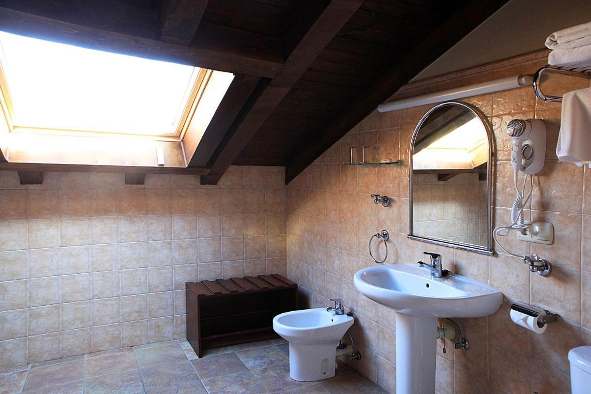 Hostal Antxitonea Елисондо Екстериор снимка