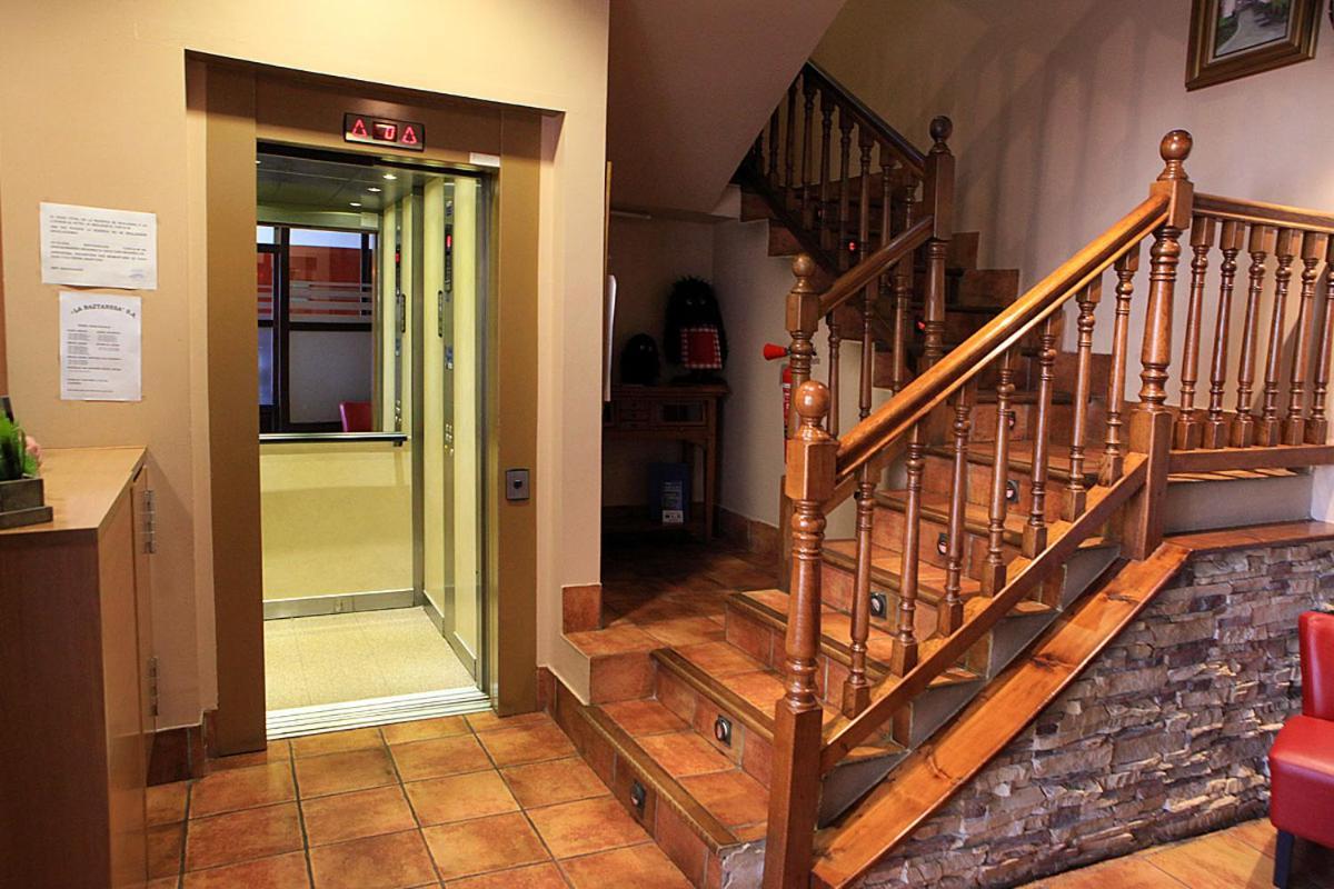 Hostal Antxitonea Елисондо Екстериор снимка